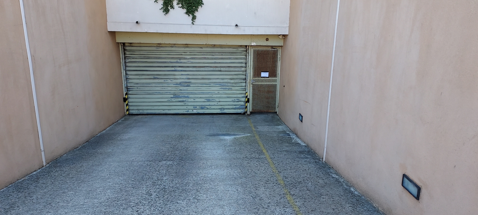 Image_4, Garage, Le Beausset, ref :695